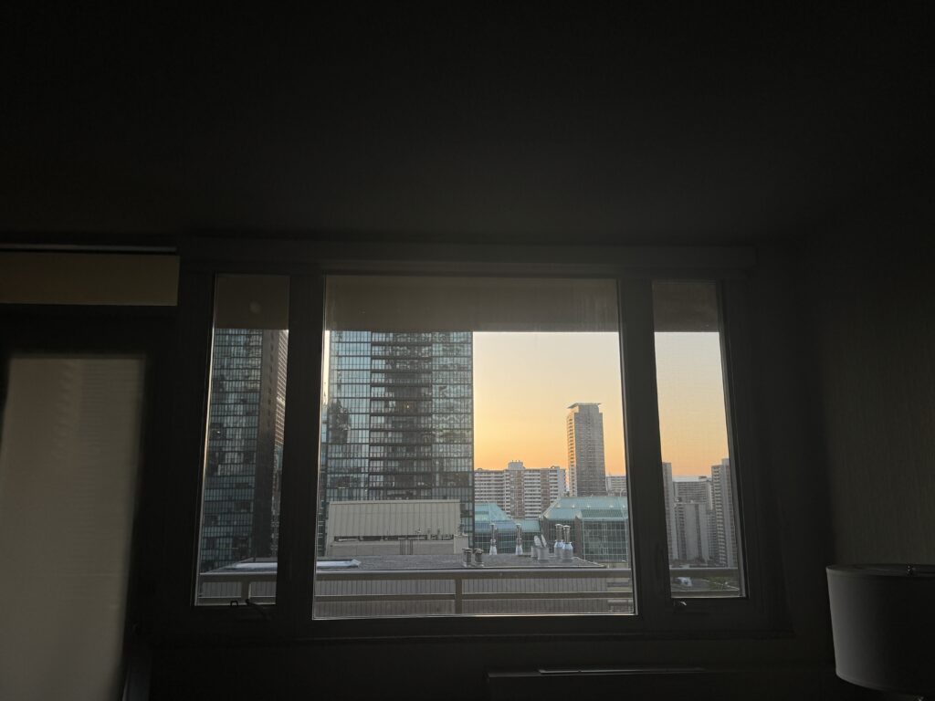 【宿泊レビュー】トロント長期滞在に最高コスパ!Town Inn Suites Hotel