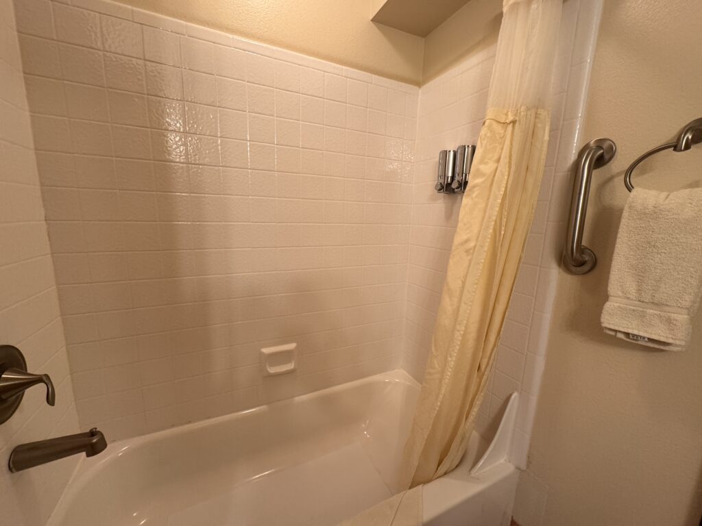 【宿泊レビュー】一生に一度は泊まりたい絶景ホテル！The View Hotel